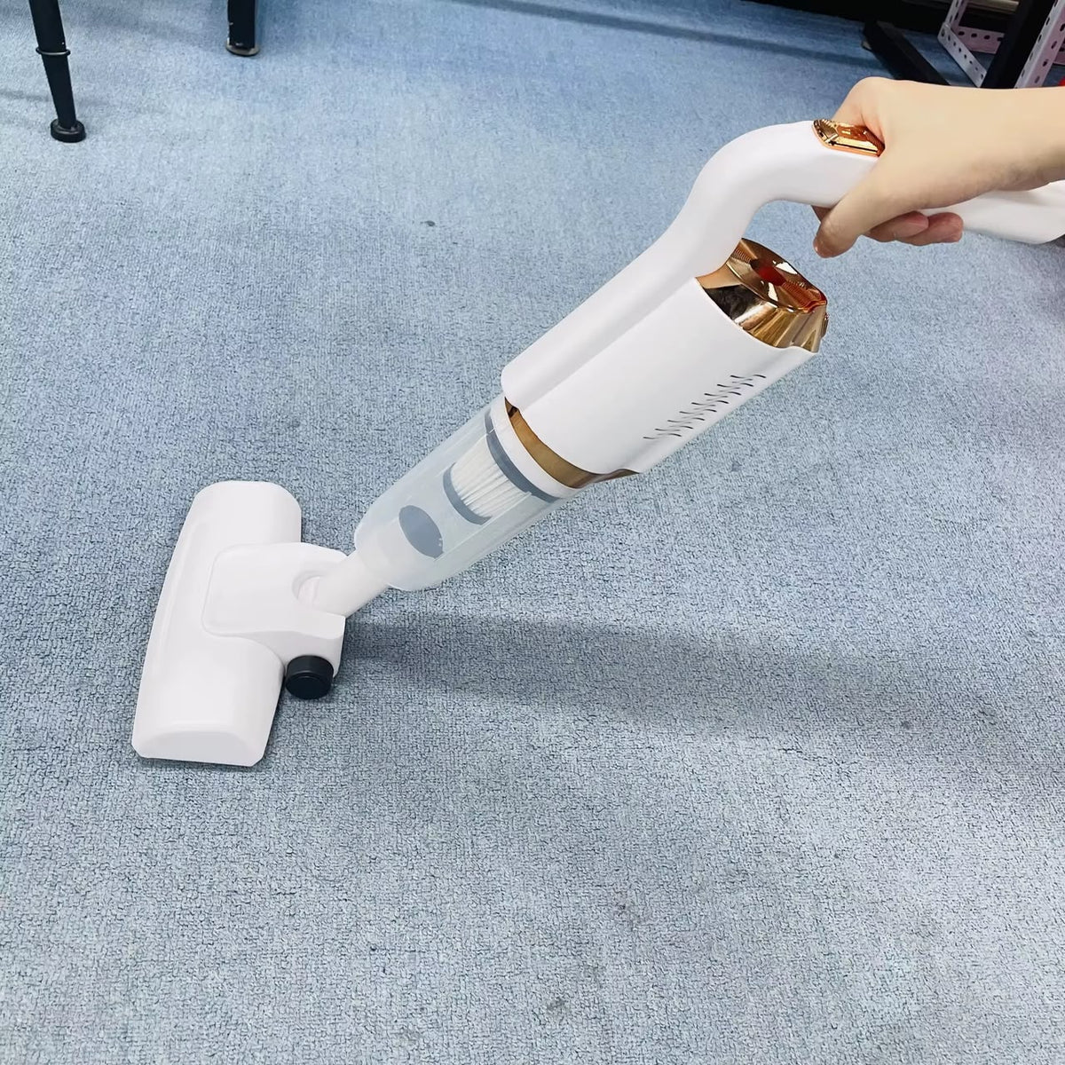 Aspirateur Sans Fil 3-en-1 Rechargeable.